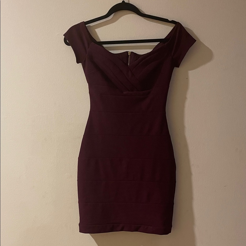 Elegant Burgundy Mini Dress